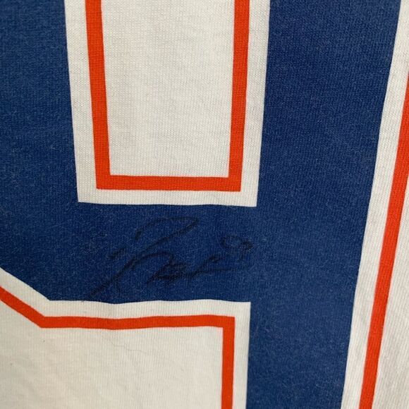 AUTOGRAPHED Edmonton Oilers Nugent-Hopkins T-shirt - Picture 4 of 4